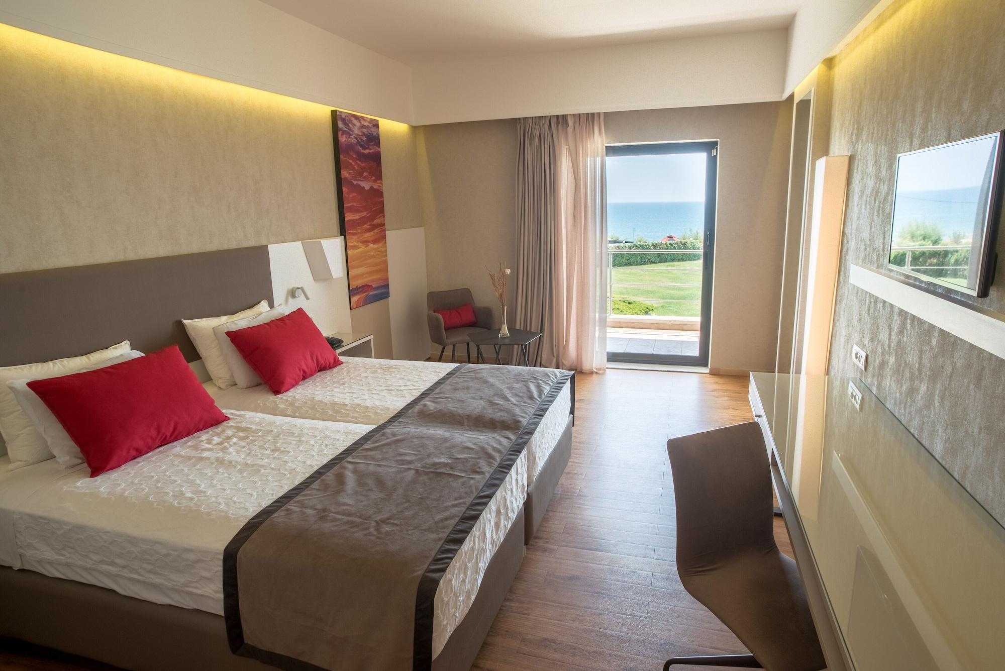 Ramada Plaza By Wyndham Thraki Hotel